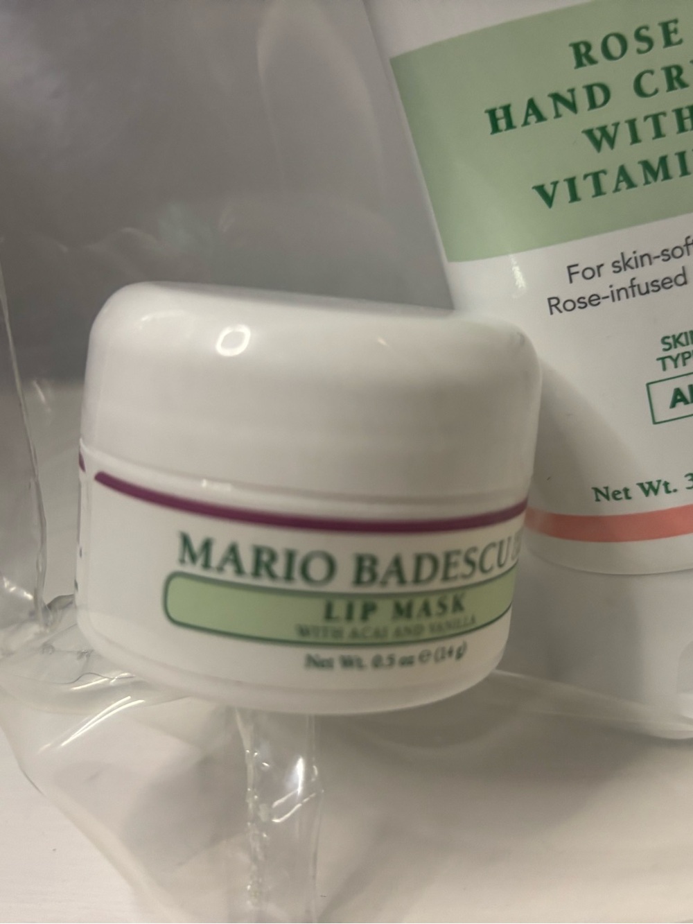 Mario Badeacu three types of skin car and lip mask in carring bag. - Picture 3 of 4